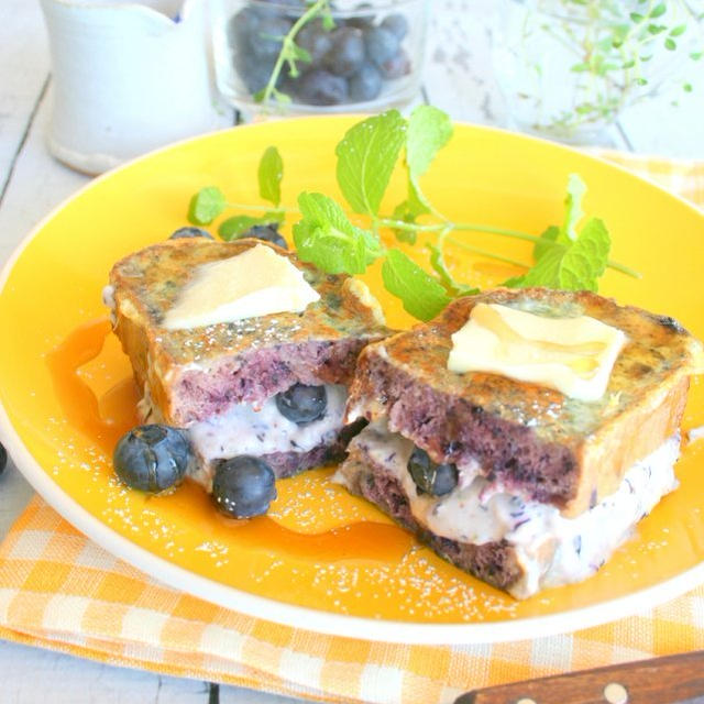 Blue x Blue Stuffed French Toastブルーｘブルークリームチーズ挟みフレンチトースト