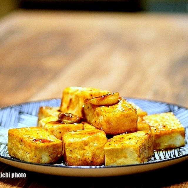 市販のソースで「豆腐のコロコロステーキ」＆京都で買った焼きそば