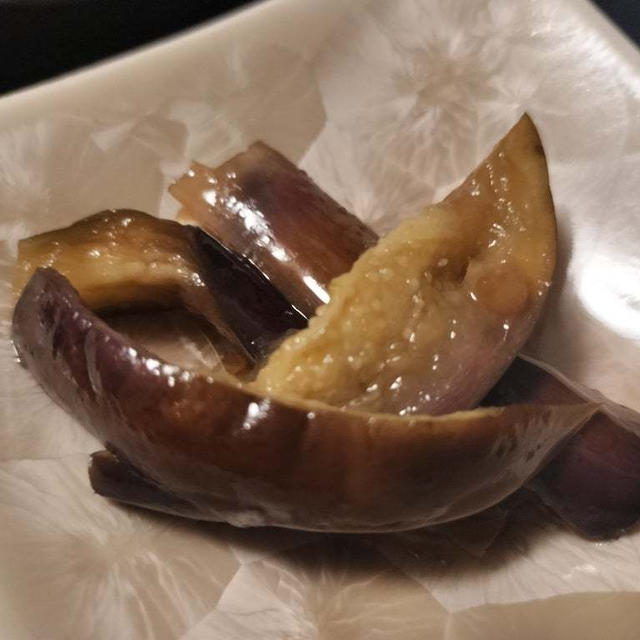 蒸しなすのゆずこしょうぽん酢　レンチンして調味料の中で裂くだけ