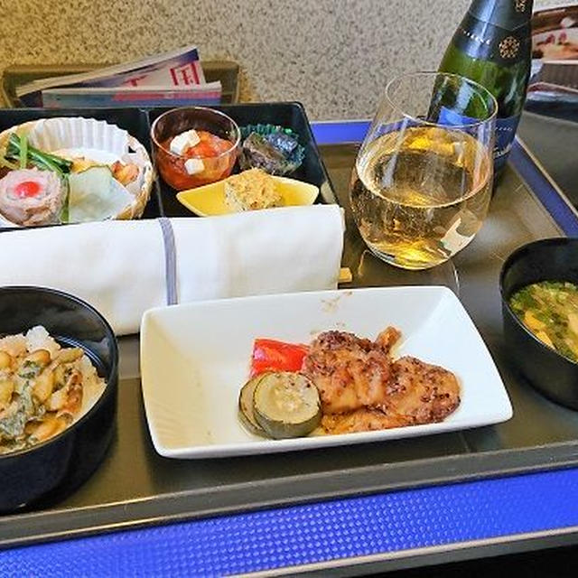 ANAプレミアムクラスの機内食第27弾★羽田⇔那覇便：軽食＆夕食★