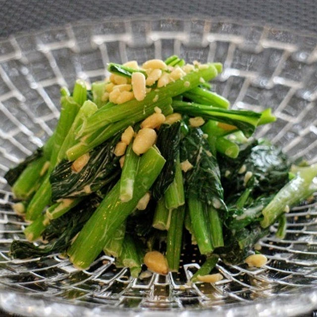 小松菜と松の実のマヨネーズ和えの作り方（レシピ）