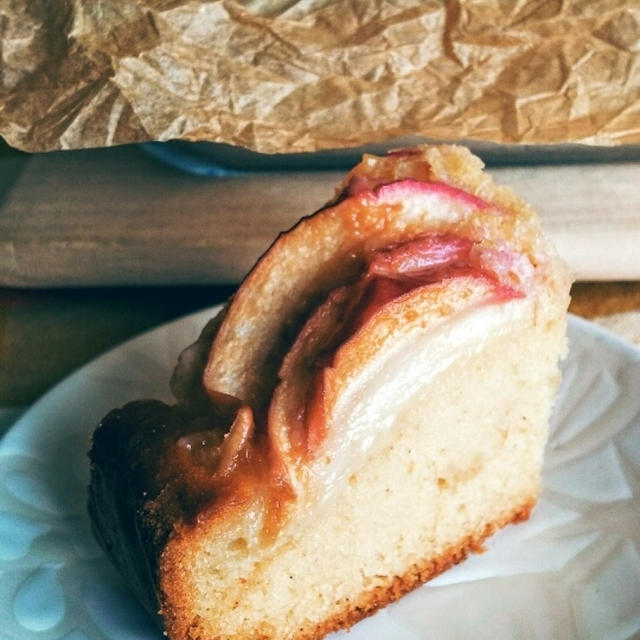 オヤツ：リンゴのパウンドケーキ