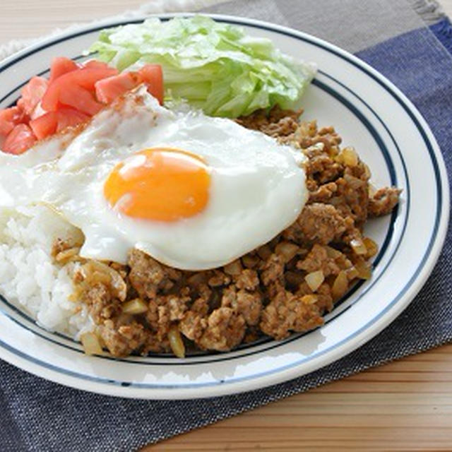 【春休みのお昼ごはん】食べ応え◎ワンプレートで簡単！カレーそぼろライス
