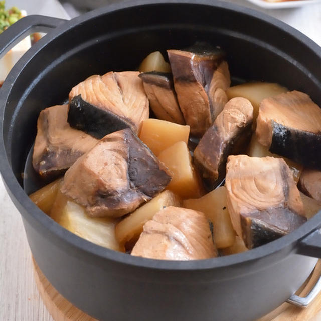 20cm無水鍋でブリ大根、パクだれ豆腐の晩ごはん。