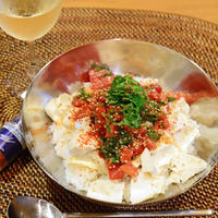 ７月１５日　土曜日　ピリ辛トマト奴丼