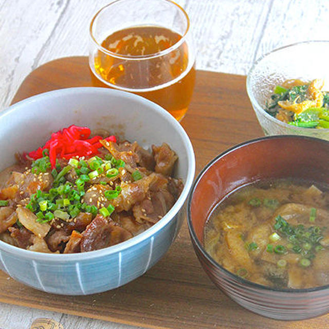 冷蔵庫にあるもので、パパッと彼ランチ『豚丼定食』♡お弁当にも最適です♪