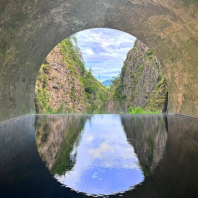 お盆のおでかけ♪絶景トンネル