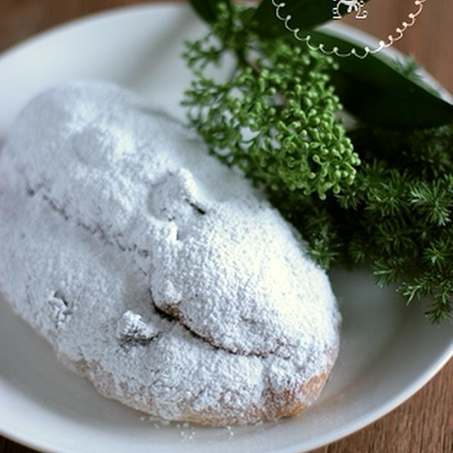 クリストシュトーレン　：9　。