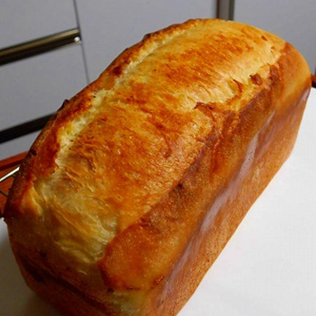 ホシノ酵母でバタートップ・・・焼きたてをどうぞ～