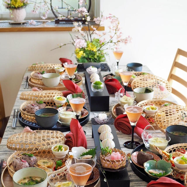 春のおもてなしレッスン「桜御膳」初日でした！
