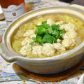 【ヤマキだし部】トロトロ白菜とナンコツ入りふわふわつくね鍋。優しい味で白菜たっぷり。