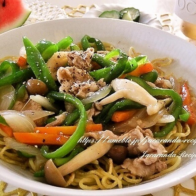 お手軽ランチに☆【ピーマンと豚こまのあんかけ焼きそば】