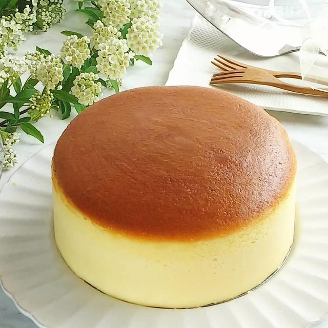 ひび割れないスフレチーズケーキ