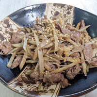 【針生姜とごぼうの牛肉のしぐれ煮】高知産の囲み生姜使用。美味しいよ。
