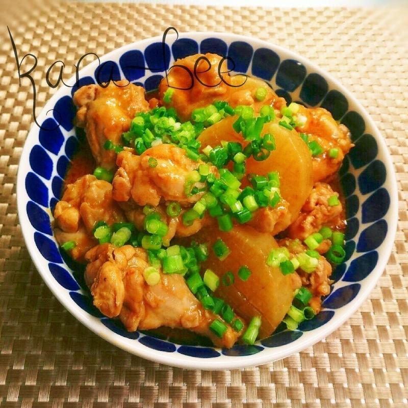 この味ハマるっ♡ほっこり旨辛!手羽大根のトマみそ煮