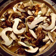 土鍋で炊き込み！松茸ご飯