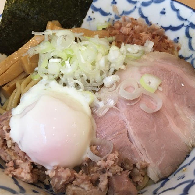 うまぃ！と噂の油そば。