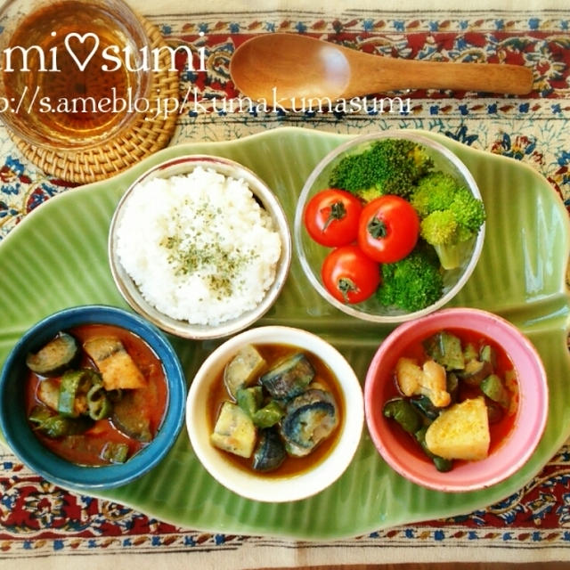 タイカレー、食べ比べる。