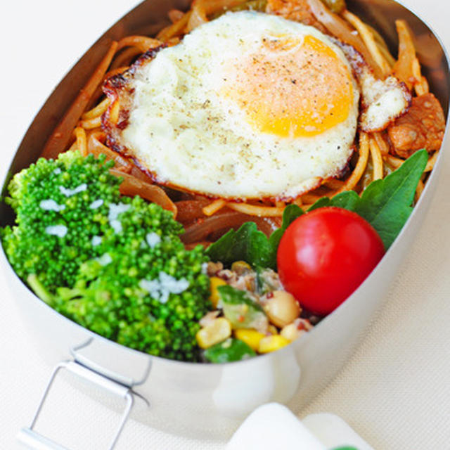 ７月１２日　金曜日　豚肉ナポリタン＆目玉焼き