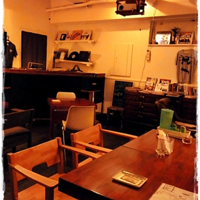 ■ おともだちカフェＯＰＥＮ ■ Cafe & Casual Bar　HEAVENS DOOR