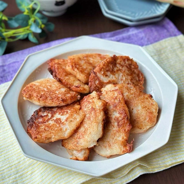 混ぜて焼くだけ子供ウケ抜群☆長芋とベーコンのもちもち焼き