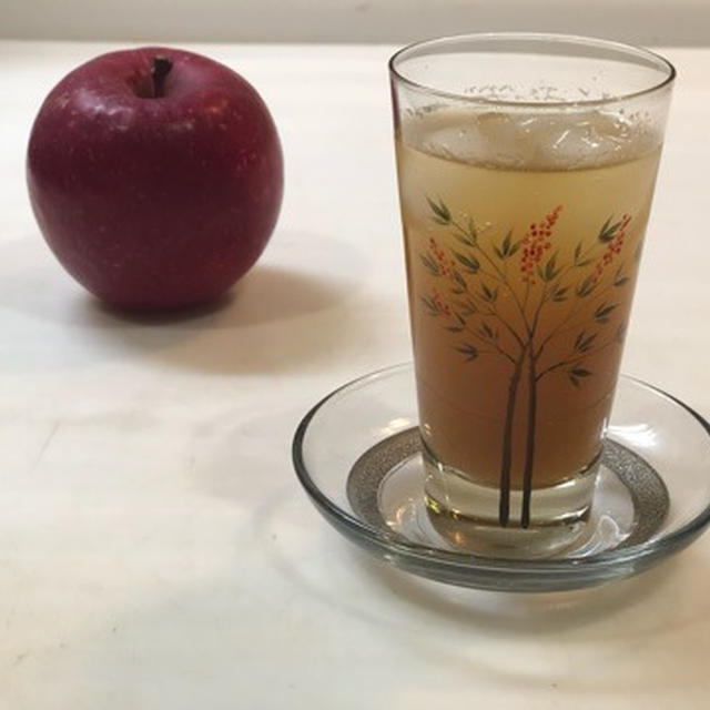 りんごの行末、その3リンゴ酢のジュース