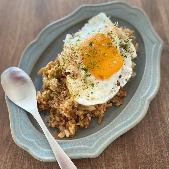 冷凍室に余ったもので作る！美味しいごはん