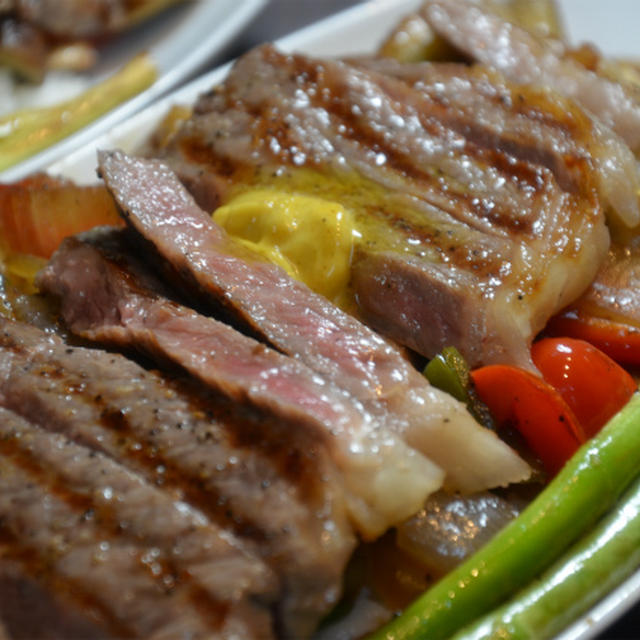 ストウブグリルで「ステーキ丼」