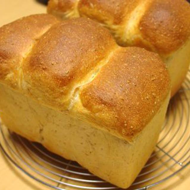 もりもり山食つやつやバゲット