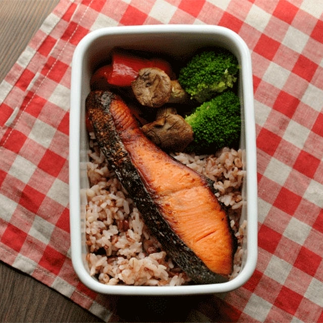 鮭弁当