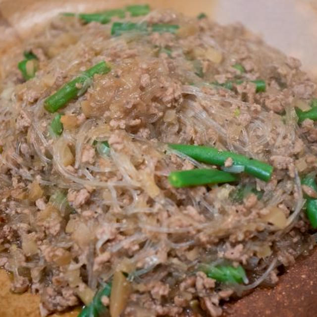 豚挽肉・ザーサイ・春雨・インゲンのオイスターソース炒め煮