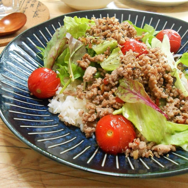 簡単！！豚ひき肉のエスニックサラダライスの作り方／レシピ