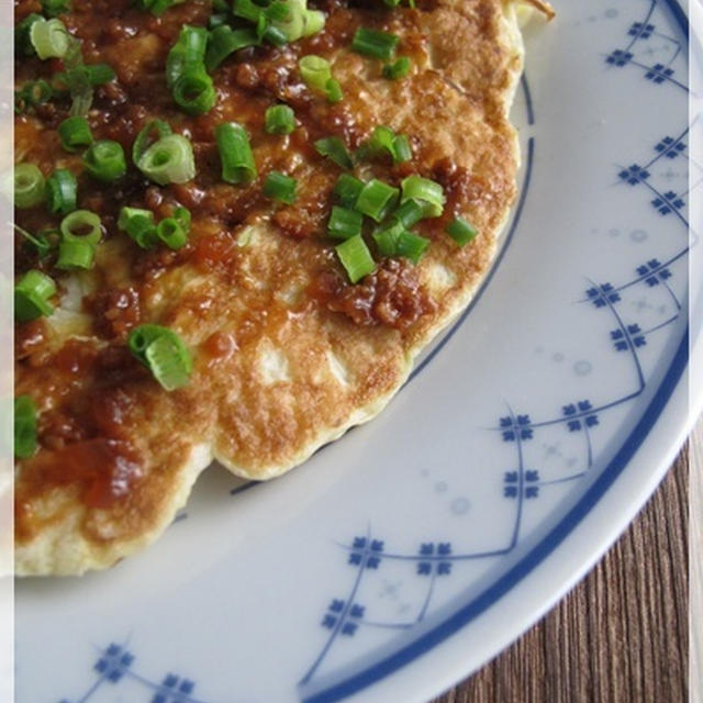 肉味噌ソースのふわふわお好み焼き