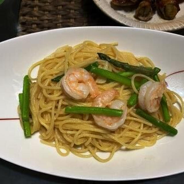 アスパラとエビのペペロンチーノパスタ