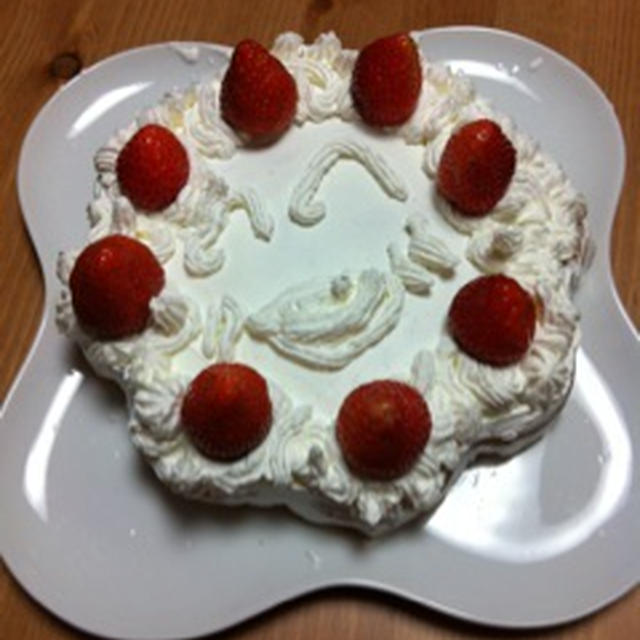 息子手作りのバースデーケーキ