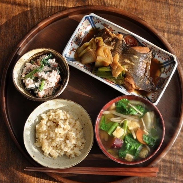 一汁二菜ごはん◆カレイの煮付け、酒粕くるみ白和え