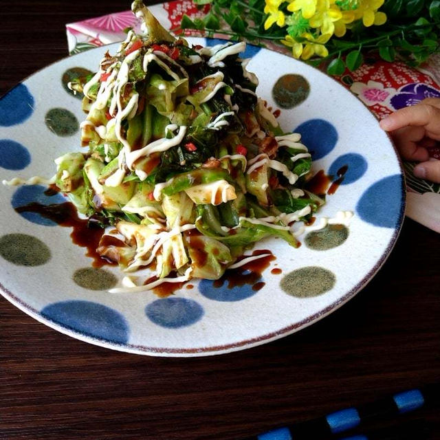 レンジで１０分完成☆春キャベツだけで作る〜無限お好み焼き風サラダ