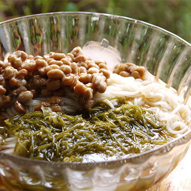 めかぶ納豆ソーメンで朝食