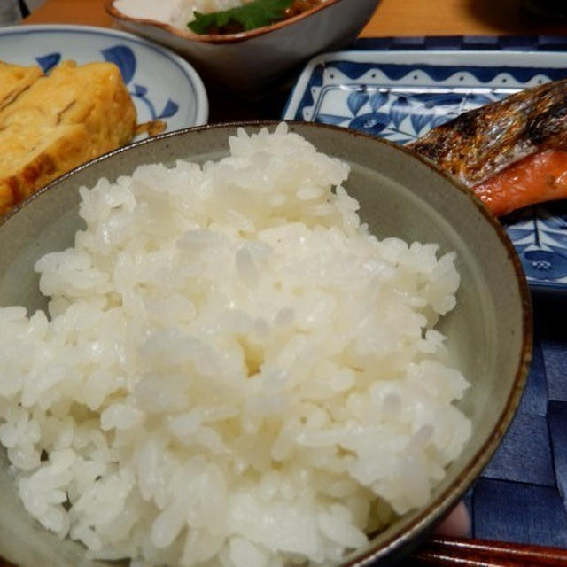 炊きたてご飯で朝ごはんみたいな夕食