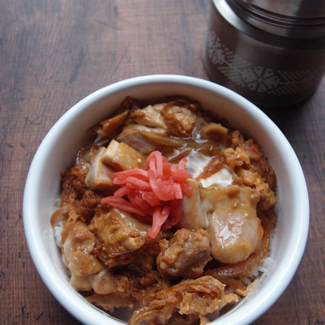 親子丼とスープジャーで男子学生弁当