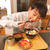 ランチはクリスマスチキン丼です！