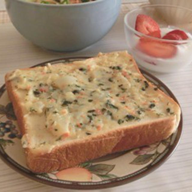 とっても簡単♪混ぜ込みわかめと鮭のポテトサラダ★