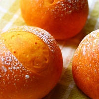 栄養満点！野菜ジュース１００％パン