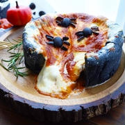チーズ溢れ出す！魔女の鍋ピザ(シカゴ風ピザ)/Halloween deep-dish pizza ☆ハロウィンレシピ