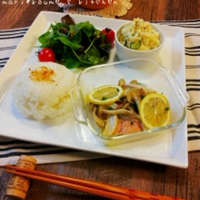 mari*レシピ：　レンジ調理だけの超時短っ！塩鮭とキノコのレンジマリネ(*´▽｀*)