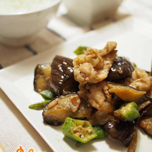 ★432kcal!で夕飯「豚肉・茄子・オクラの味噌炒め」（レシピ付き）