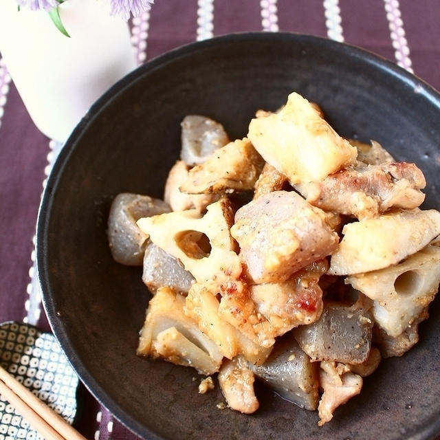 ご飯がすすむ！ ＊ 鶏肉と根菜のごま味噌炒め煮 ～ Nadia旬のレシピ掲載