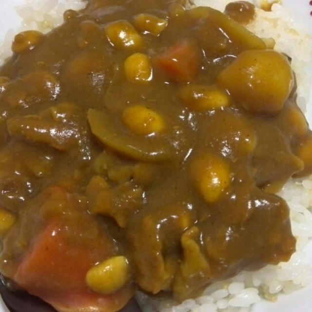 ふじっこの水煮大豆でカラーライス！