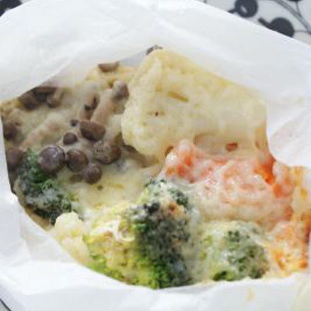 「いろいろお野菜のとろろチーズ蒸し」＆赤ワイン気分の夕食