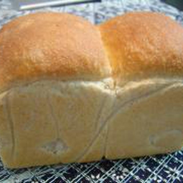 ふわふわ食パン